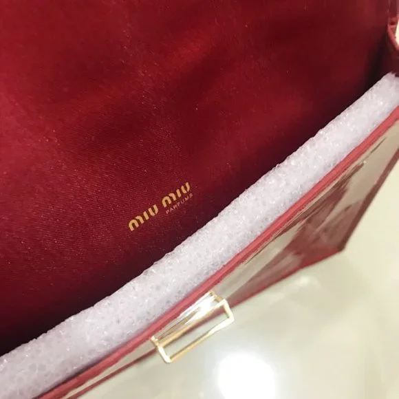 NEW! Luxe MIU MIU Patent Burgundy Red Pouch Clutch Cosmetic Bag w Gold accent LE - Picture 5 of 9